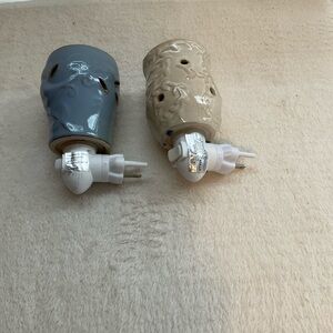 Ceramic Plug-In Wax Warmer Night Light - Blue and Cream